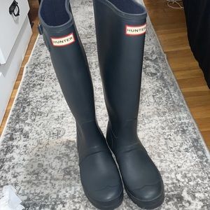 Navy blue tall hunter boots